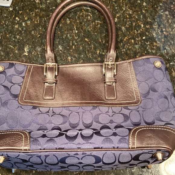 Coach Purse - Picture 5 of 7